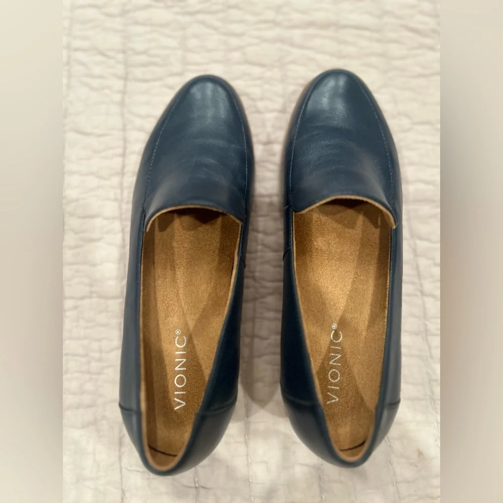 Vionic Women's Kensley Loafer Navy 9.5 - Picture 2 of 7
